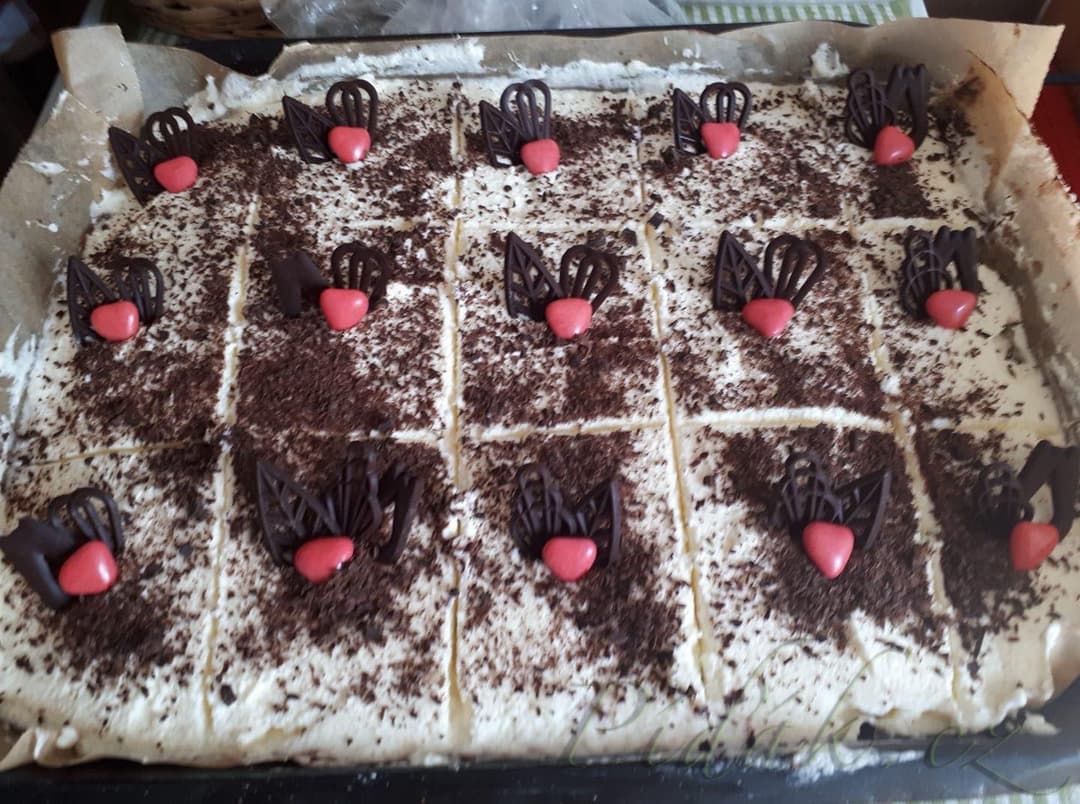 1. obrázek Vláčné čokoládové řezy podle Milušky