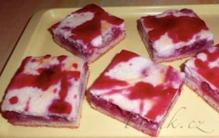 1. obrázek Recept - Malinový flekatý koláč