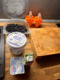 2. obrázek Tvarohové nanuky s borůvkami 