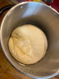 3. obrázek Domácí kváskové loupáky