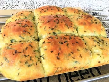 2. obrázek Nadýchané bylinkové houstičky 