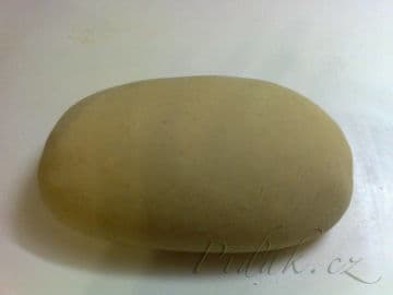 4. obrázek Perník s povidly a ořechy