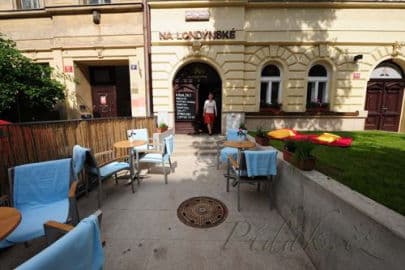 Obrázek Barevná kavárna na Londýnské - Praha