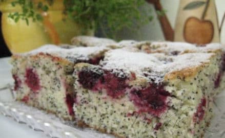 Obrázek Jednoduchý makový koláč s ovocím