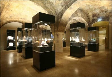Obrázek Terra Mineralia – mineralogická výstava na zámku Freudenstein, Freiberg, Německo