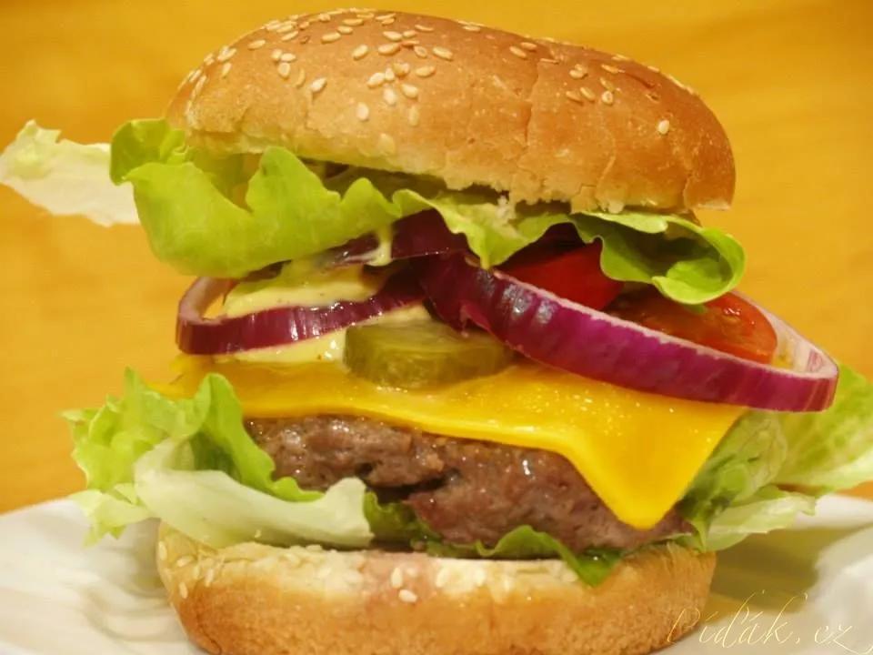 1. obrázek Cheeseburger