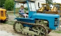  Muzeum traktorů a zemědělské techniky- Chotouň