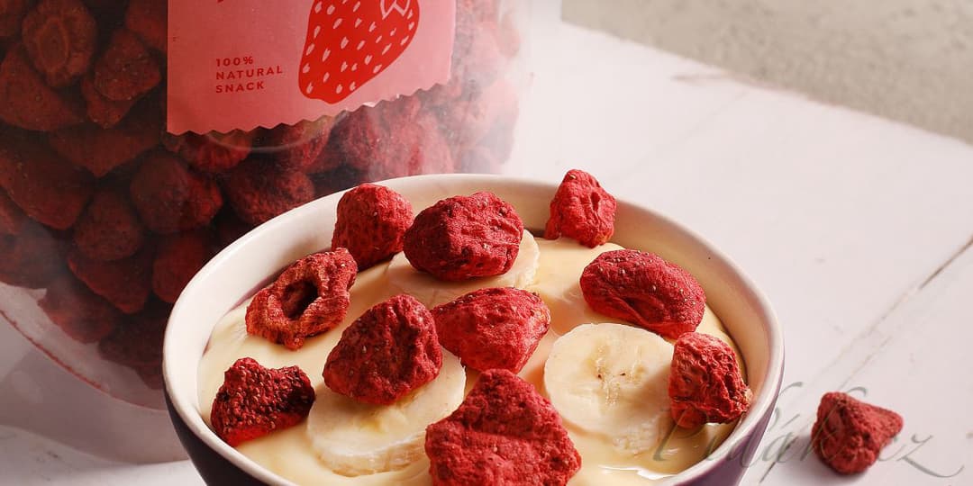 1. obrázek Vanilkový puding s lyofilizovanými jahodami i pro diabetiky 1. obrázek Vanilkový puding s lyofilizovanými jahodami i pro diabetiky