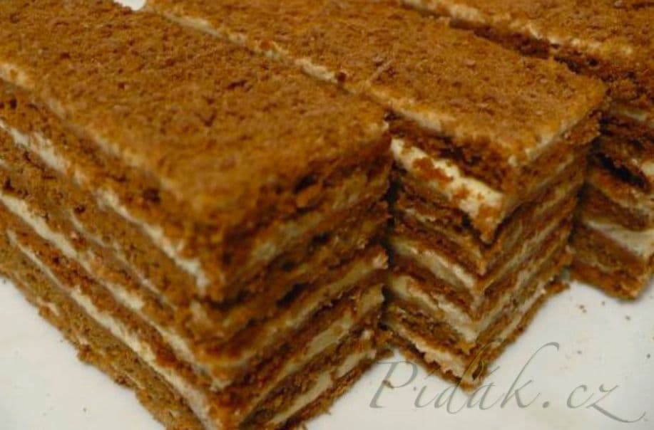 1. obrázek Výborný kakaový medovník 1. obrázek Výborný kakaový medovník