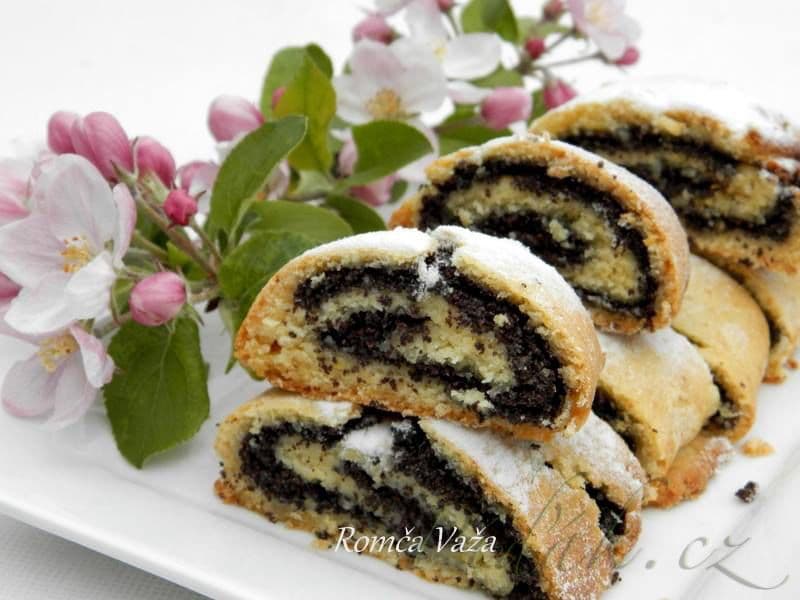 1. obrázek Křehký bramborový závin s mákem 1. obrázek Křehký bramborový závin s mákem