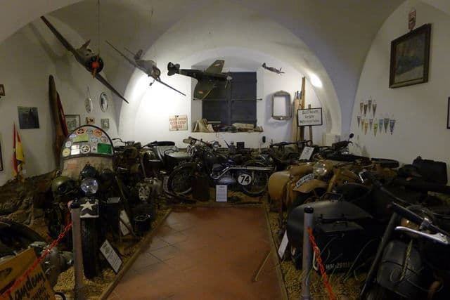 1. obrázek Expozice historických motocyklů - České Budějovice 1. obrázek Expozice historických motocyklů - České Budějovice