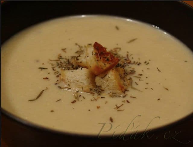 1. obrázek Krémová celerová polévka 1. obrázek Krémová celerová polévka