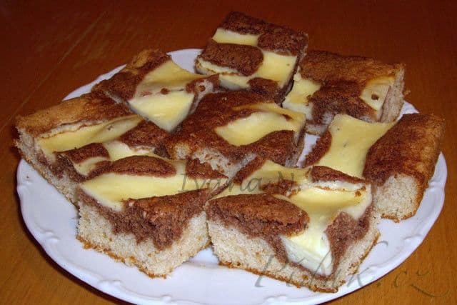 1. obrázek Jablková buchta s tvarohem 1. obrázek Jablková buchta s tvarohem