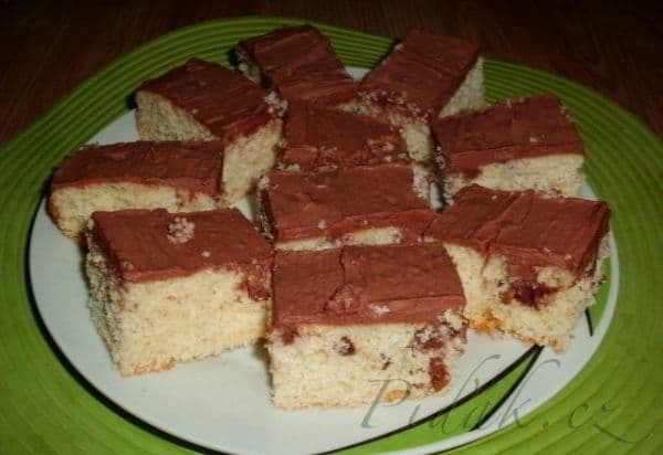 1. obrázek Děrovaná buchta 1. obrázek Děrovaná buchta