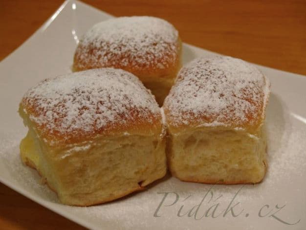 1. obrázek Buchty s tvarohem a povidly 1. obrázek Buchty s tvarohem a povidly