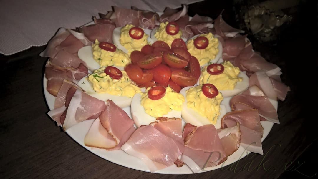 1. obrázek Plněná vejce 1. obrázek Plněná vejce