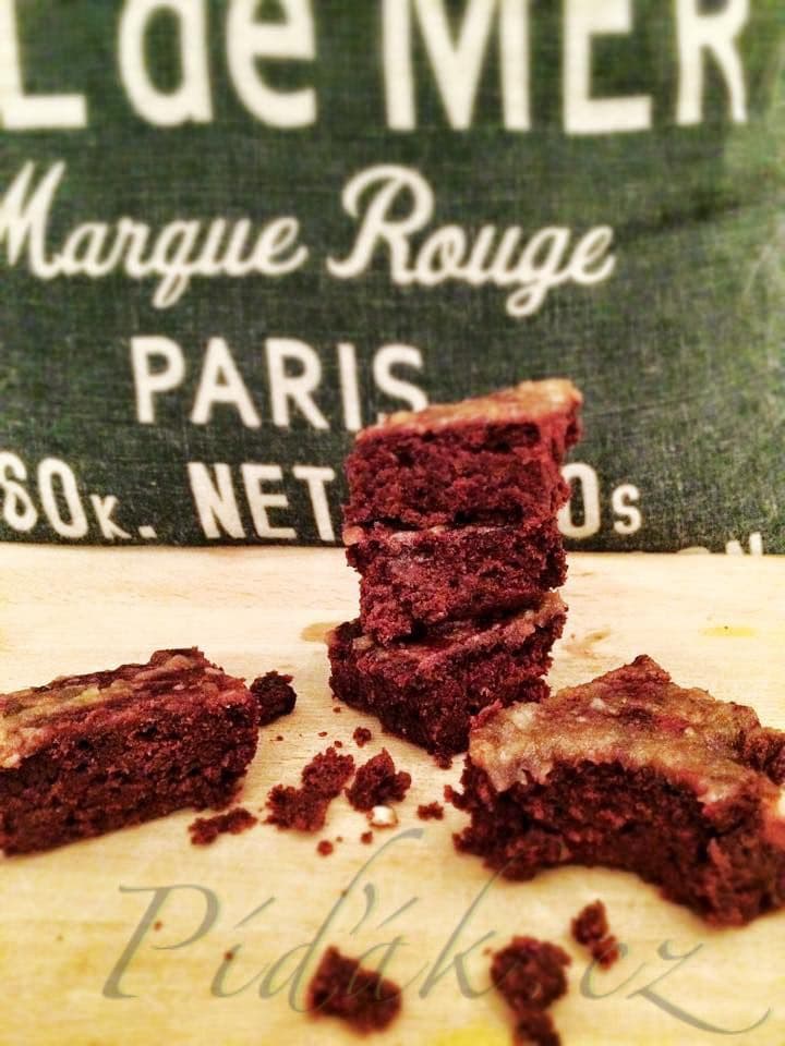 1. obrázek Cviknies s datlovou pastou 1. obrázek Cviknies s datlovou pastou