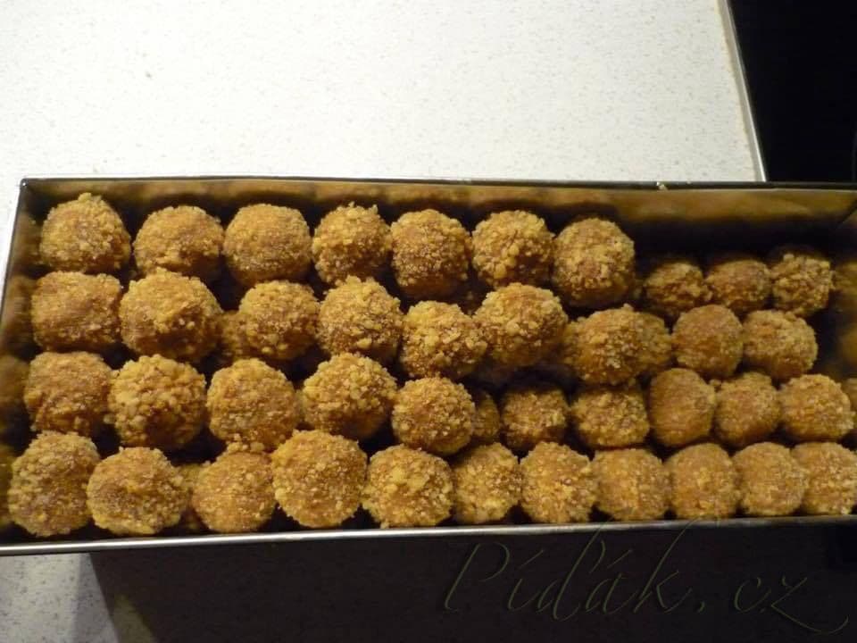 1. obrázek Medovníčkové koule naprosto luxusní 1. obrázek Medovníčkové koule naprosto luxusní