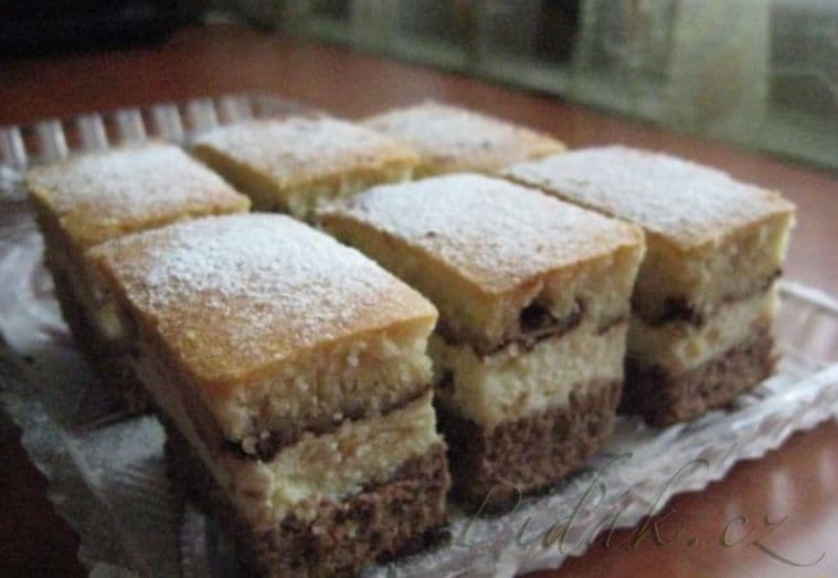 1. obrázek Dvojaký tvarohový koláč 1. obrázek Dvojaký tvarohový koláč