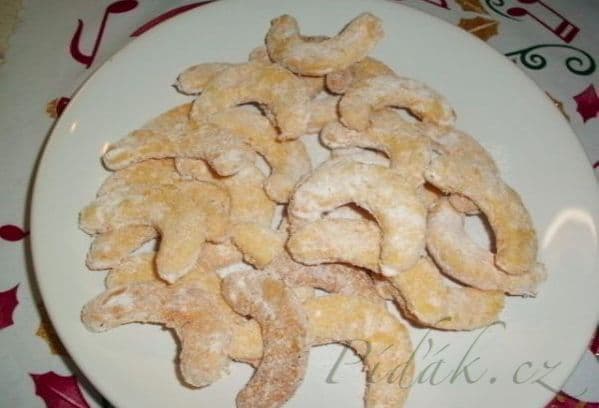 1. obrázek Mandlové rohlíčky 1. obrázek Mandlové rohlíčky