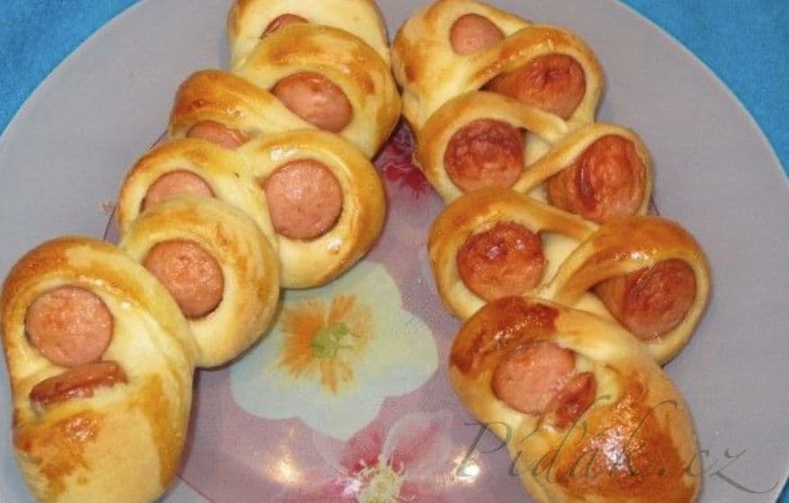 1. obrázek Paví ocas s párkem 1. obrázek Paví ocas s párkem