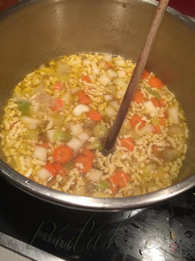 1. obrázek Poctivý zeleninový vývar s drobením 1. obrázek Poctivý zeleninový vývar s drobením