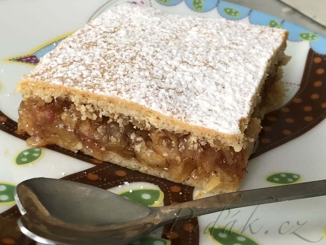 1. obrázek Jablečný koláč a pudinkem 1. obrázek Jablečný koláč a pudinkem