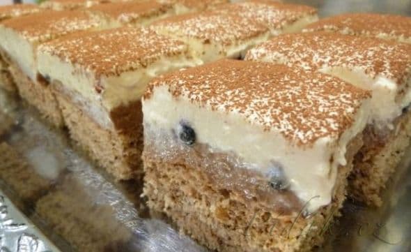 1. obrázek Nugátový zákusok so šľahačkou 1. obrázek Nugátový zákusok so šľahačkou