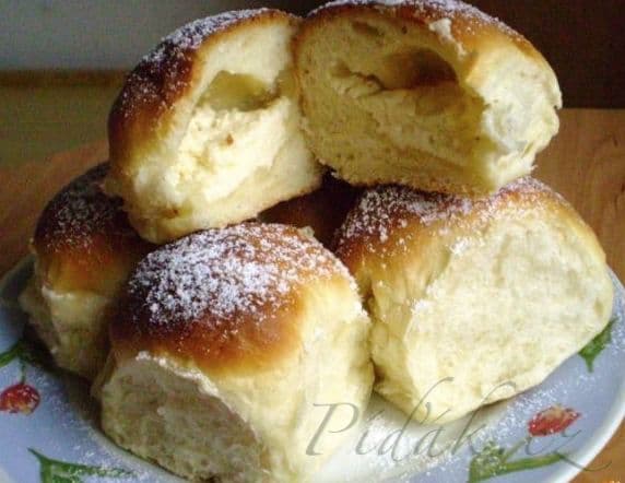 1. obrázek Kynuté buchty s tvarohem podle Terezky 1. obrázek Kynuté buchty s tvarohem podle Terezky