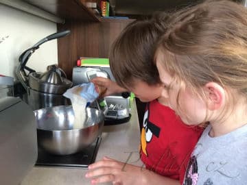 4. obrázek Kokosový mokrouš - Bob a Nikča 4. obrázek Kokosový mokrouš - Bob a Nikča