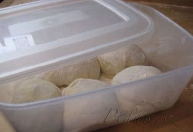 8. obrázek Vaľkaná štrúdľa z celej smotany 8. obrázek Vaľkaná štrúdľa z celej smotany