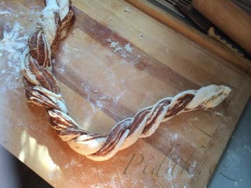 8. obrázek Pletený chléb s nutelou 8. obrázek Pletený chléb s nutelou