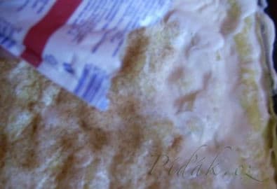 5. obrázek Buchta po peřinou 5. obrázek Buchta po peřinou