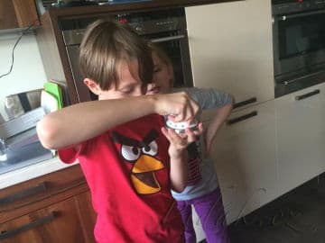 21. obrázek Kokosový mokrouš - Bob a Nikča 21. obrázek Kokosový mokrouš - Bob a Nikča