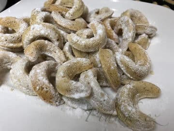 2. obrázek Vanilkové rohlíčky 2. obrázek Vanilkové rohlíčky