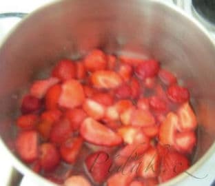 3. obrázek Jahodová panna cotta 3. obrázek Jahodová panna cotta