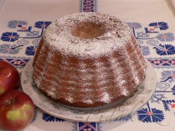 3. obrázek Medová bábovka s jablky 3. obrázek Medová bábovka s jablky