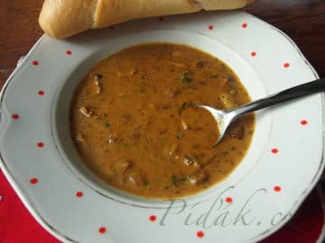 Obrázek Houbový guláš s petržekou - Strašín