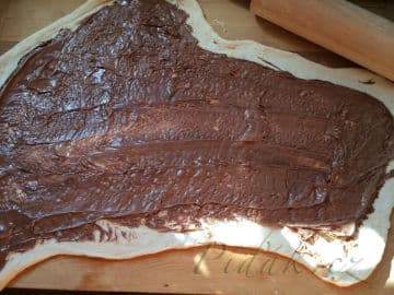 5. obrázek Pletený chléb s nutelou 5. obrázek Pletený chléb s nutelou