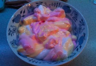 2. obrázek Krém a hmota z marshmallow na zdobení 2. obrázek Krém a hmota z marshmallow na zdobení