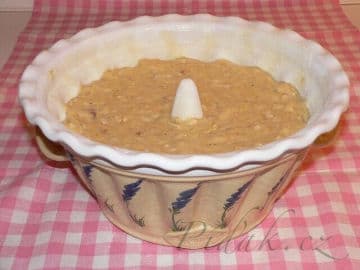 2. obrázek Medová bábovka s jablky 2. obrázek Medová bábovka s jablky