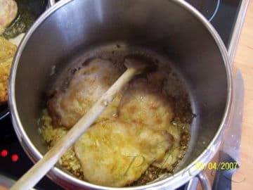 5. obrázek Vepřové plátky na kari se špenátem a amoletkami 5. obrázek Vepřové plátky na kari se špenátem a amoletkami