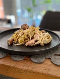 Obrázek Tagliatelle s lososem, smetanou a koprem
