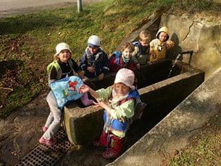 4. obrázek Doma v lese- lesní školka- České Budějovice 4. obrázek Doma v lese- lesní školka- České Budějovice