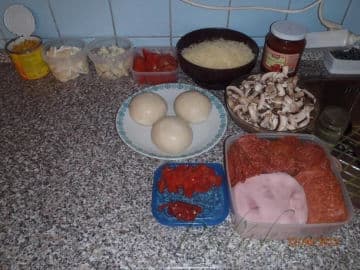 2. obrázek Pravá italská pizza pro každého 2. obrázek Pravá italská pizza pro každého