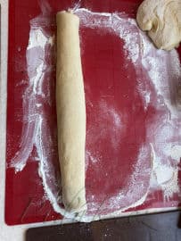 3. obrázek Kynutý sladký chléb s mákem 3. obrázek Kynutý sladký chléb s mákem