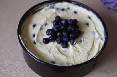 4. obrázek Cheesecake s bielou cokoladou a cucoriedkami 4. obrázek Cheesecake s bielou cokoladou a cucoriedkami