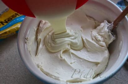 3. obrázek Cheesecake s bielou cokoladou a cucoriedkami 3. obrázek Cheesecake s bielou cokoladou a cucoriedkami