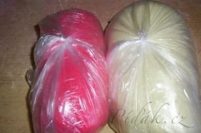 2. obrázek Marcipán bez dřiny za 10 minut 2. obrázek Marcipán bez dřiny za 10 minut