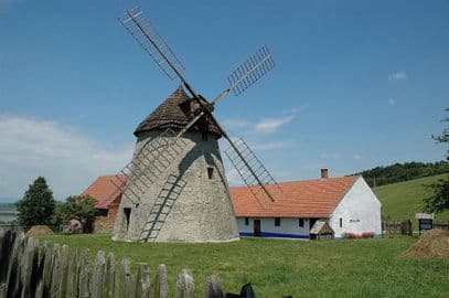 Obrázek Větrný mlýn v Kuželově
